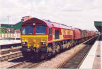 66020cdf_6V75.jpg (140897 bytes)