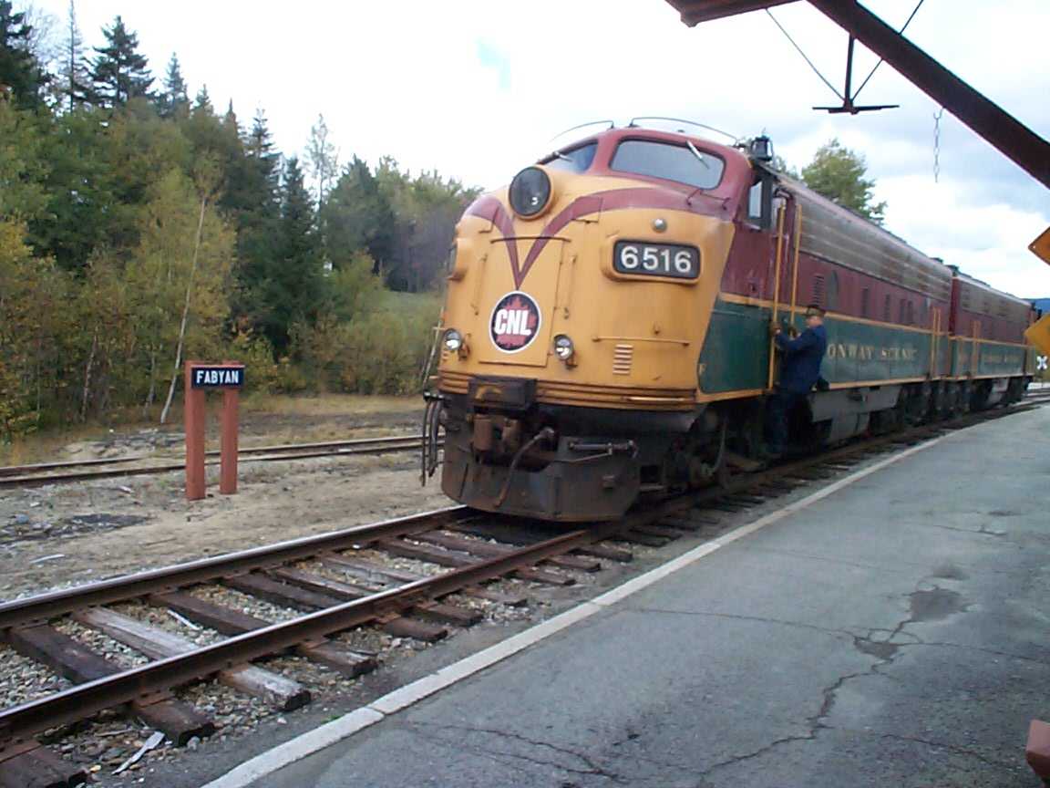 Conway Scenic Railroad - Engine #6516 GMD FP9
