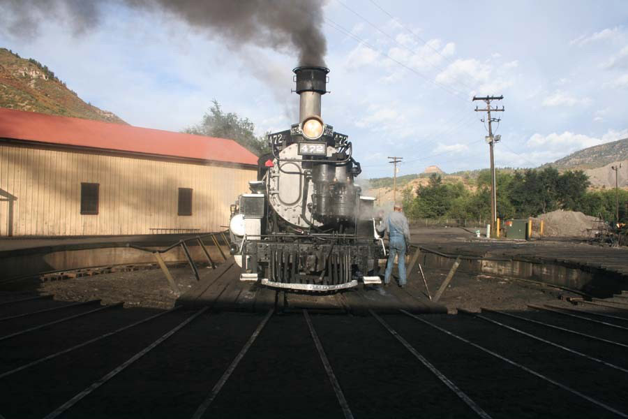 Durango & Silverton - Engine #472 / Turntable