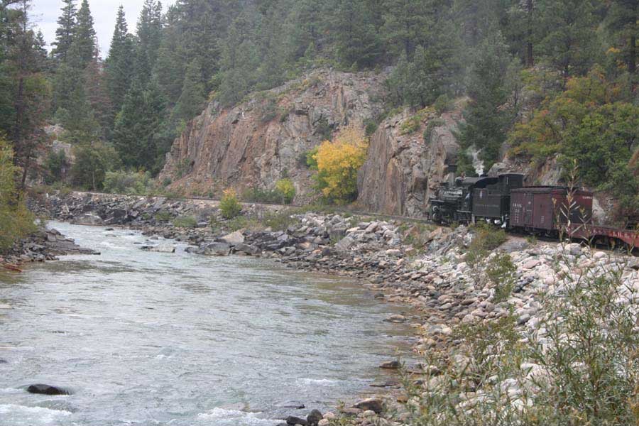 Durango & Silverton - Animas River & Engine #472