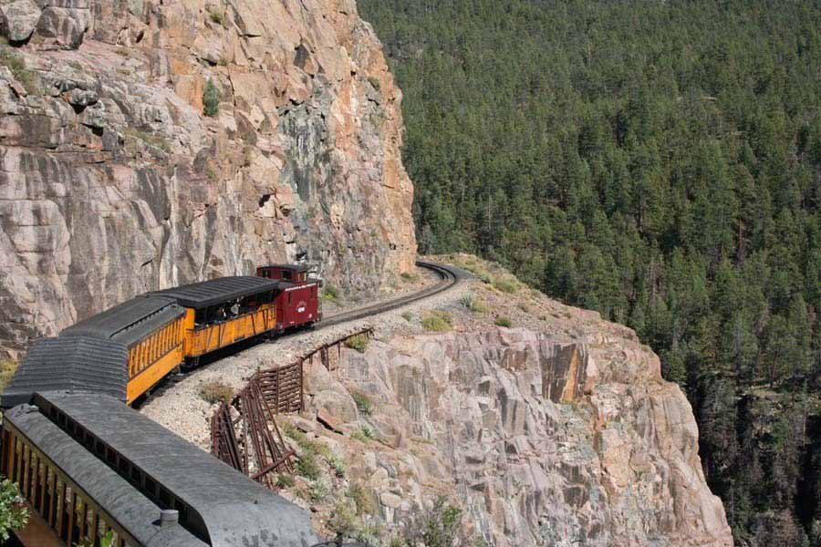 Durango & Silverton - Horseshoe Curve / High Line