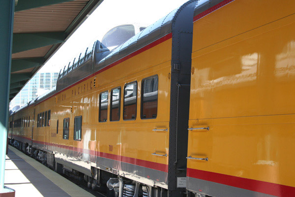 UP Vista Dome - Columbine #7001 (UPP)