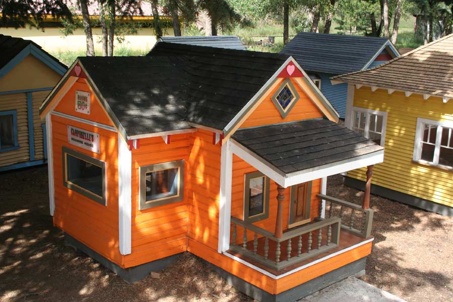 Carpinelli's Rooming House