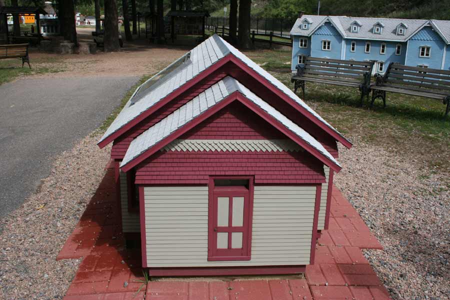 Pleasant Park School