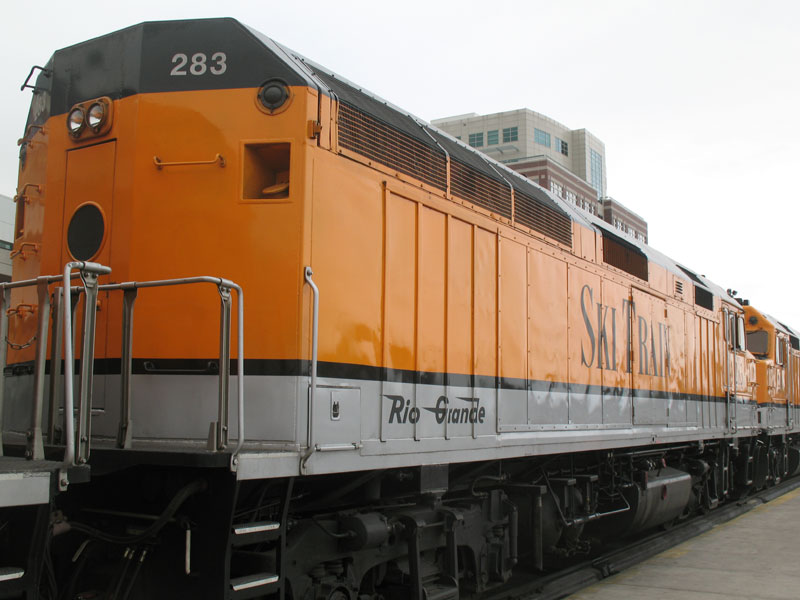 Ski Train F40PH SKTX #283