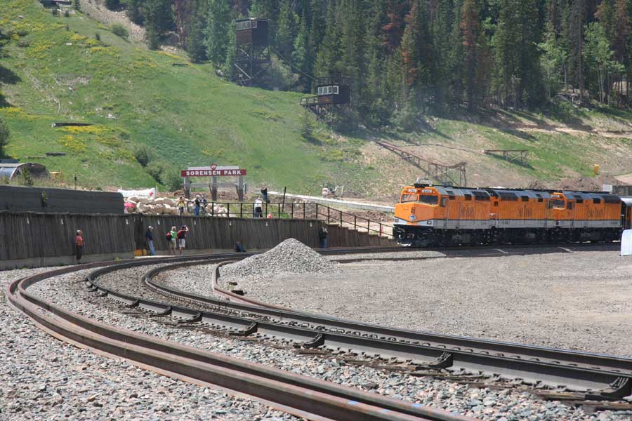 Lisa's Slide Show of Ski Train