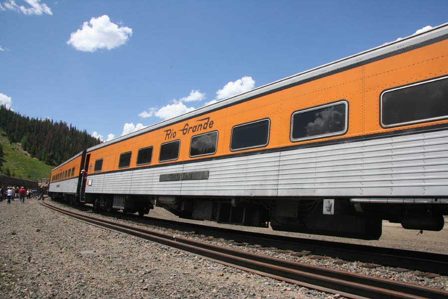 3 / Coach / Pikes Peak