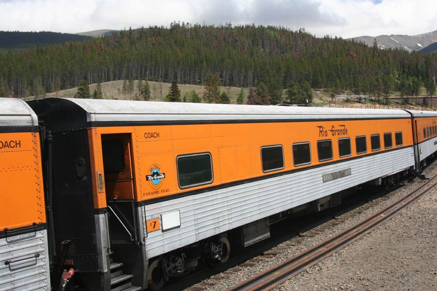 7 / Coach / Pyramid Peak