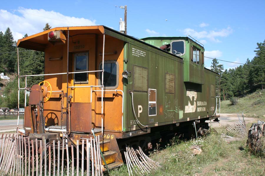 Burlington Northern Caboose #12210