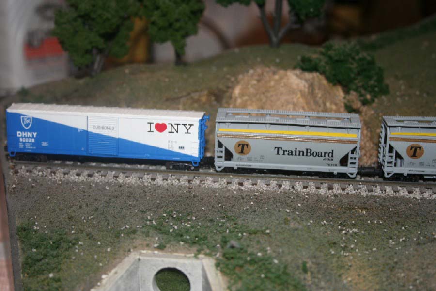 TrainBoard.com - World Tour Hoppers