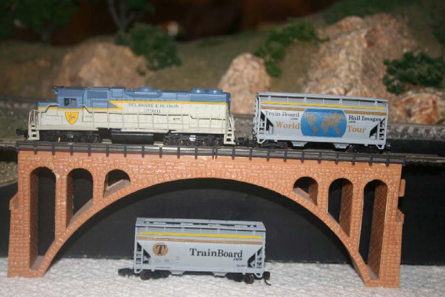 TrainBoard.com - World Tour Hoppers