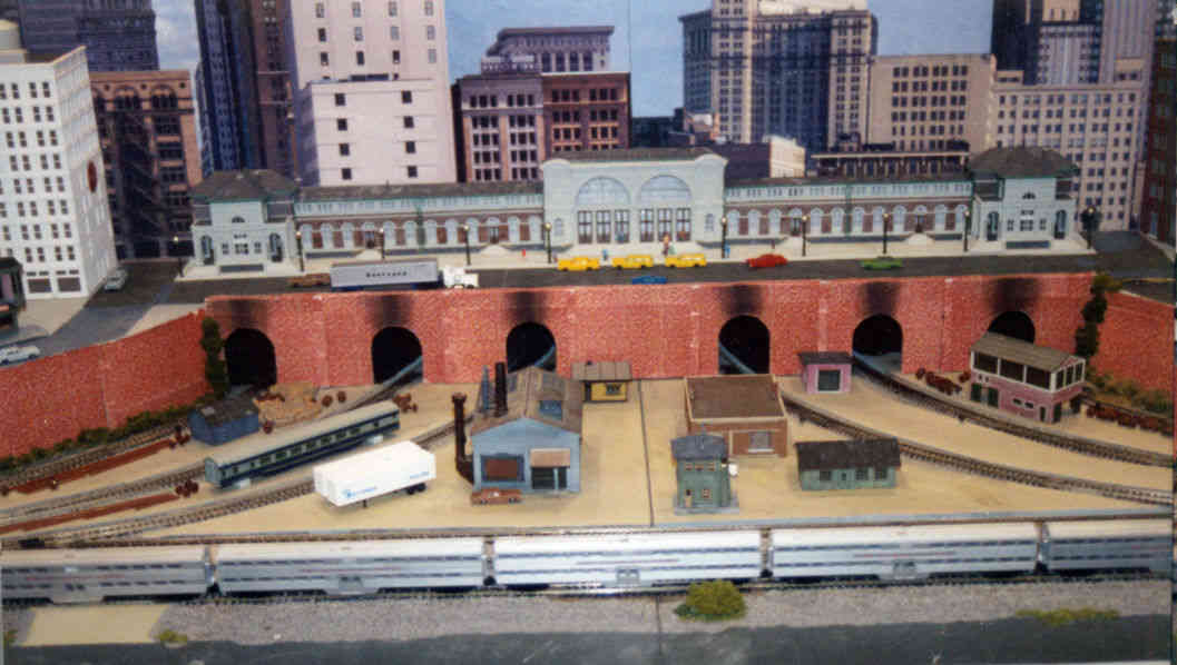 Thumbnail of the club's yard entrance