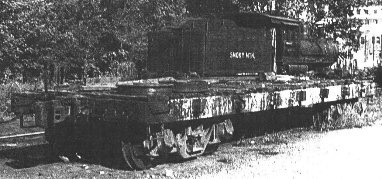 Smoky Mtn. RR derailment tool flatcar at Knoxville