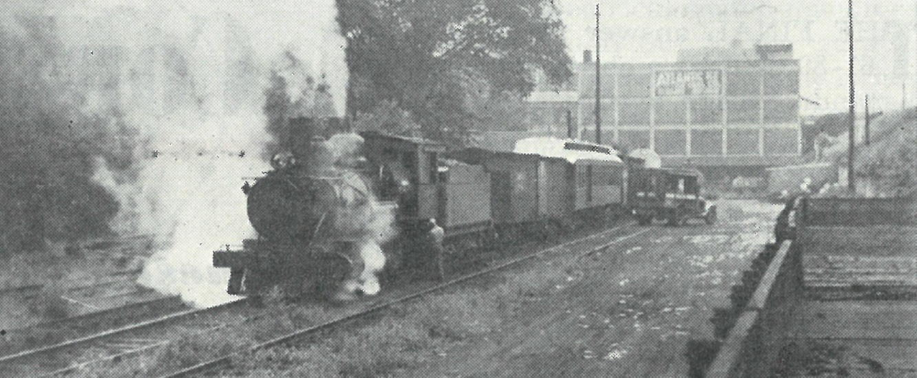 SMRR #206 and mixed train at Knoxville, 1948.