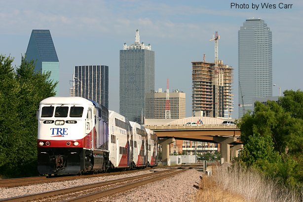 westbound TRE leaving downtown Dallas