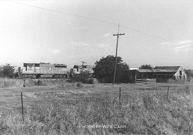 UP Waxie Local near Red Oak, Texas, 1993