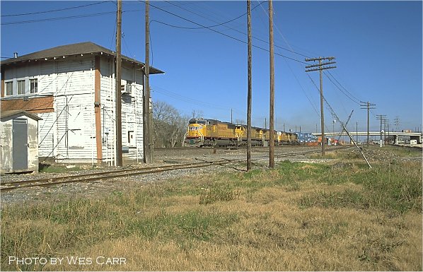Westbound UP stack train approaches Tower 17. 