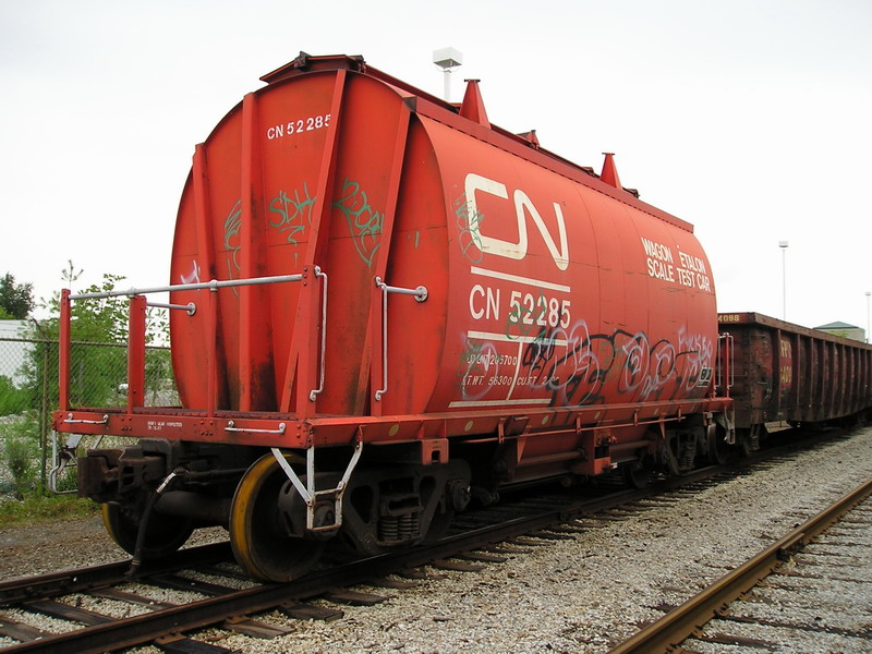 cn52285c_2.jpg