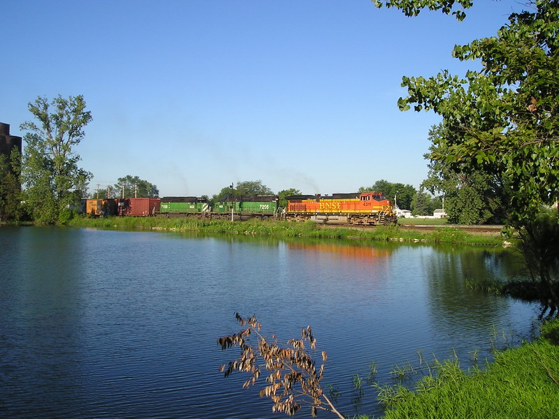 bnsf4311b.jpg