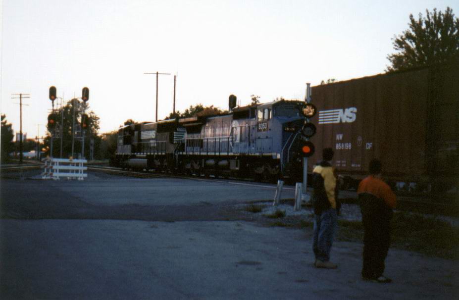ns8353b.jpg