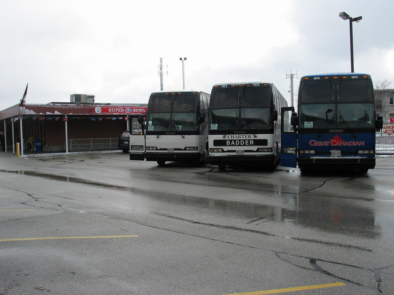 viastationsuperbowlbuses.jpg