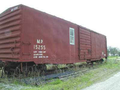http://www.trainweb.org/texasandpacific/collection/structures/Strawn_MOW15255.jpg