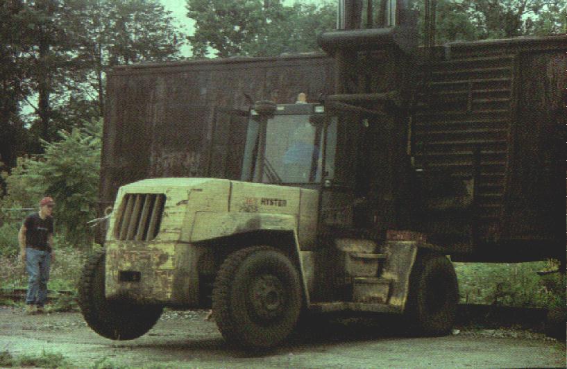 100002.jpg (86549 bytes)