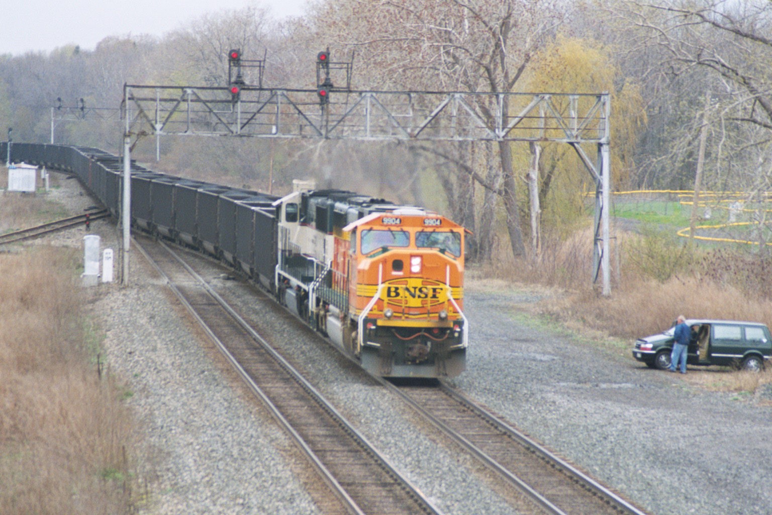 BNSF9904-4.jpg (394612 bytes)