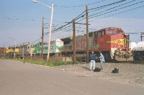 Q364-1.jpg (38123 bytes)