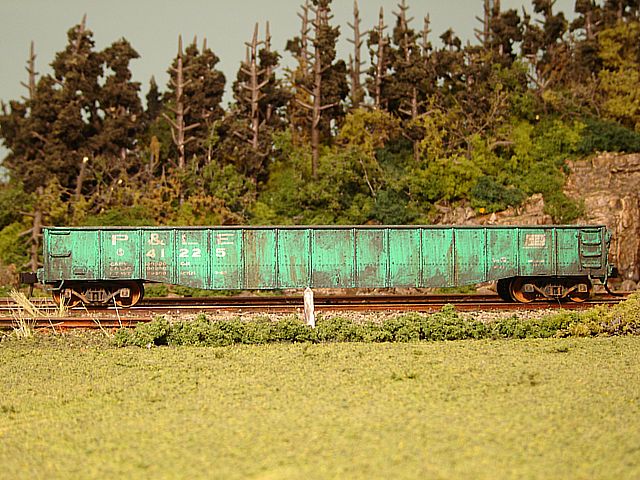 P&LE Gondola #41225 Side View