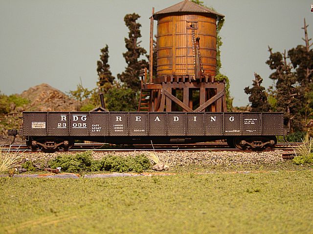 Reading Gondola #23035 Side View