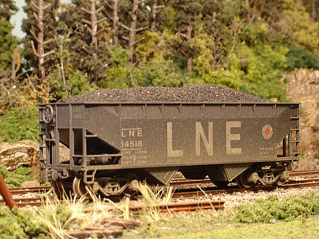 LNE #14518 Hopper Angle View