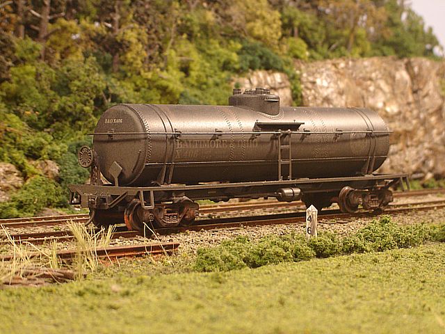 B&O MOW Tank Car #X406 Angle View