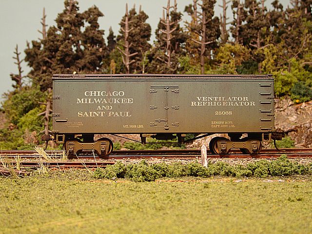 CM&SP Reefer #25068 Side View
