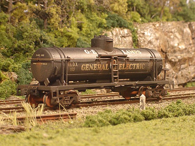 GE Tank Car #103 Angle View