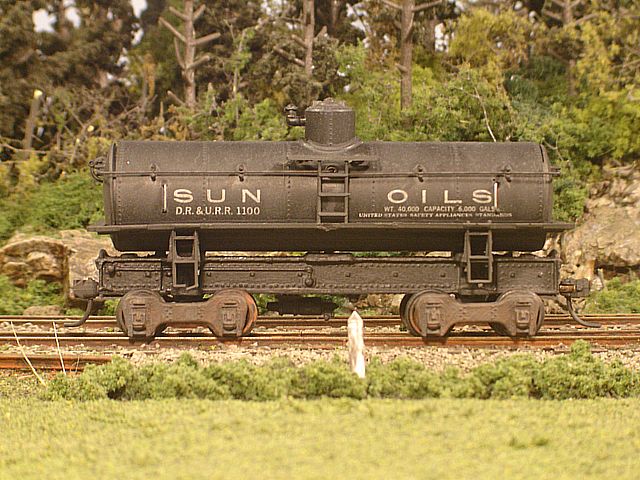 Sun Oil Tank Car #1100 Side View