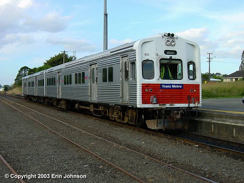 ADL 802 / ADC 852: Image by Erin Johnson