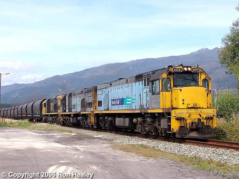 DX 5172: Image by Ron Healey