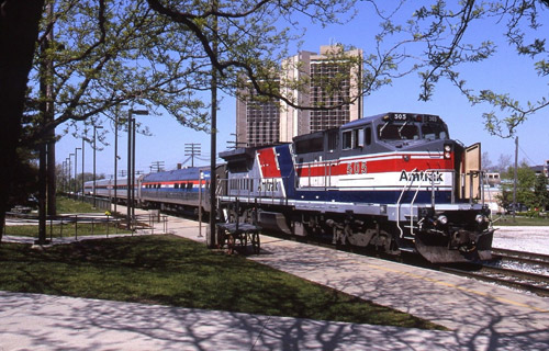 Amtrak Bloomington S t a t i o n (June 1980)