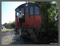 (c)2012 smph50 - Gary Stressing demonstrates the correct technique for cleaning a coupler. (10K) - CLICK to Enlarge (100K)