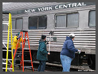 (c)2008 Rick Henn - NYC Heritage Coach #2915 gets a bath. (10K) - CLICK to Enlarge (100K)