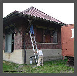 (c)2008 Robert Snyder - Bob R. and Roger S. add another security camera. (10K) - CLICK to Enlarge (100K)