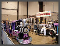Fun City large guage Train Ride. &copy;2009 Robert Snyder - Click to Enlarge (10K)-(70K)